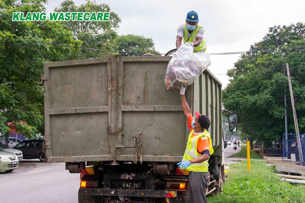 Curbside Garbage Collection | Klang WasteCare Sdn Bhd